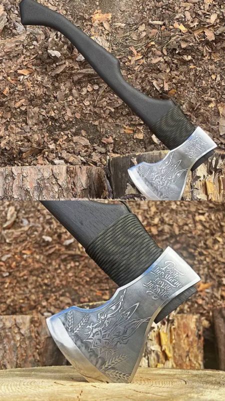 Сокири сувенірні