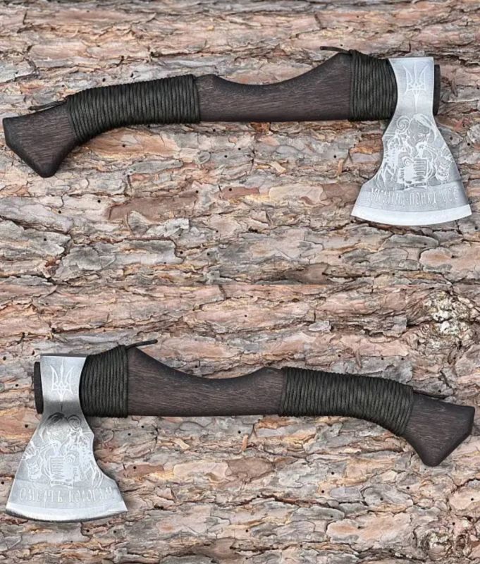 Сокири сувенірні