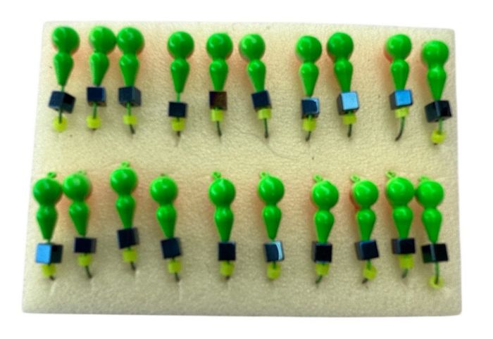 Мормишка Вольфрамова Володимирська Мураха - З кубиком хамелеон - 4 мм - 0.7 г - Зелено-жовтий з червоною точкою - Арт.619