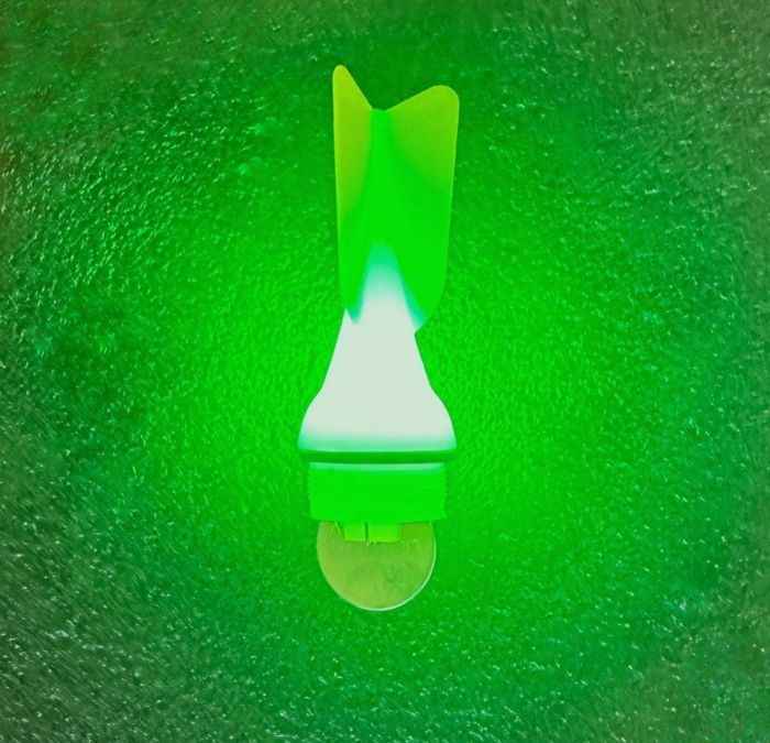 Світлодіодний поплавець на товстолоба - Дротик