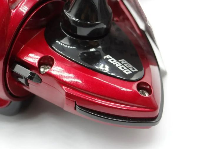 Котушка Gladiator Red Force 1000 - 5+1 bb