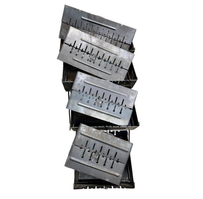 Мангал Валіза - Розкладний - Зі знімними ніжками - Сталь 2 мм - 67x35x16 см - На 12 шампурів