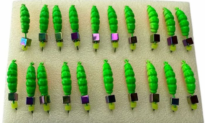 Мормишка Вольфрамова Володимирська Личинка - З кубиком хамелеон - 3 мм - 0.6 г - Зелено-жовто-червоний - Арт.588