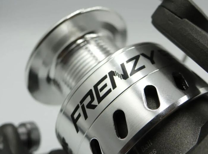 Котушка Gladiator Frenzy 3000 - 3+1 bb