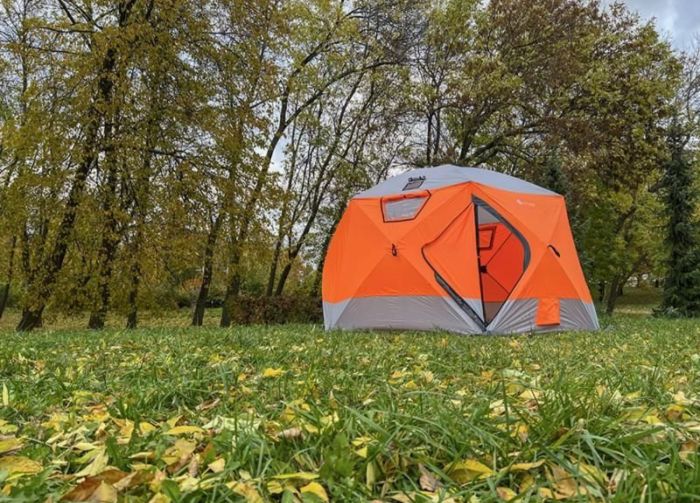 Палатка-куб зимовий чотиришаровий Mircamping 2022 - 8-місний - Мобільна лазня - З підлогою