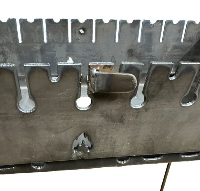 Мангал Вогник - Розкладний - Зі знімними ніжками - Сталь 3 мм - 64x28x15 см - На 12 шампурів