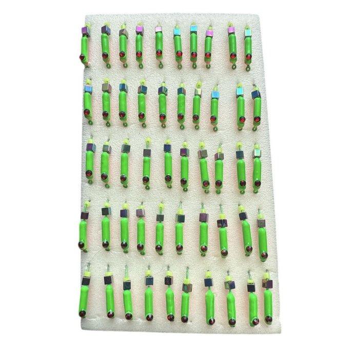 Мормишка Вольфрамова "Латишка" Гвоздик - Котяче око з кубиком хамелеон - 0,5 г - МК1080