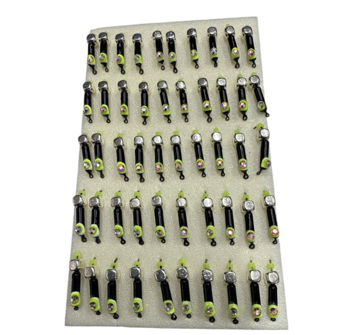 Мормишка Вольфрамова "Латишка" Гвоздик - Котяче око з кубиком срібло - 0,5 г - МК1065